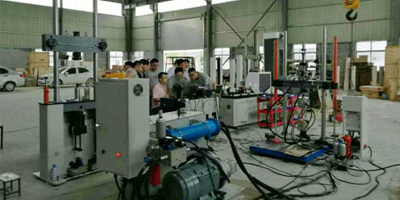PWS-30电液伺服疲劳试验机顺利通过用户验收